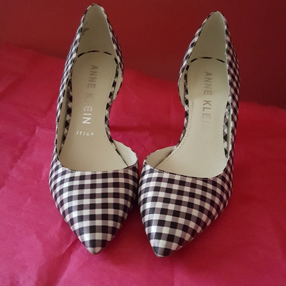 Anne Klein Yolden d'Orsay Pump
